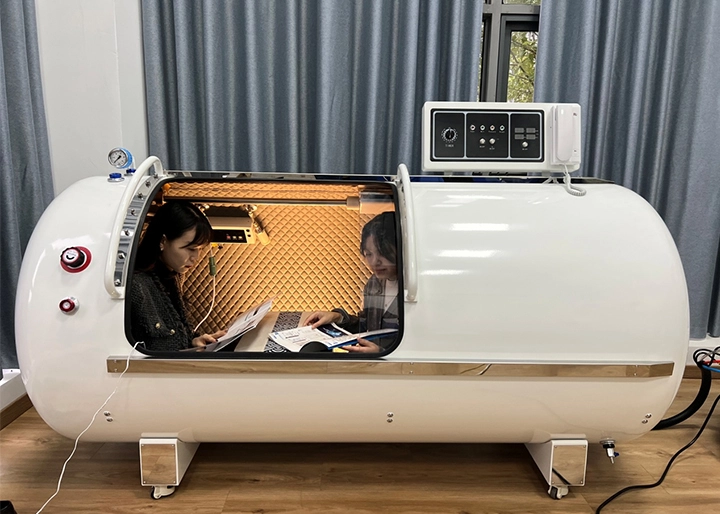 2místná hyperbarická komora pro polohu vleže typu 1,5 ATA HP1501-100
